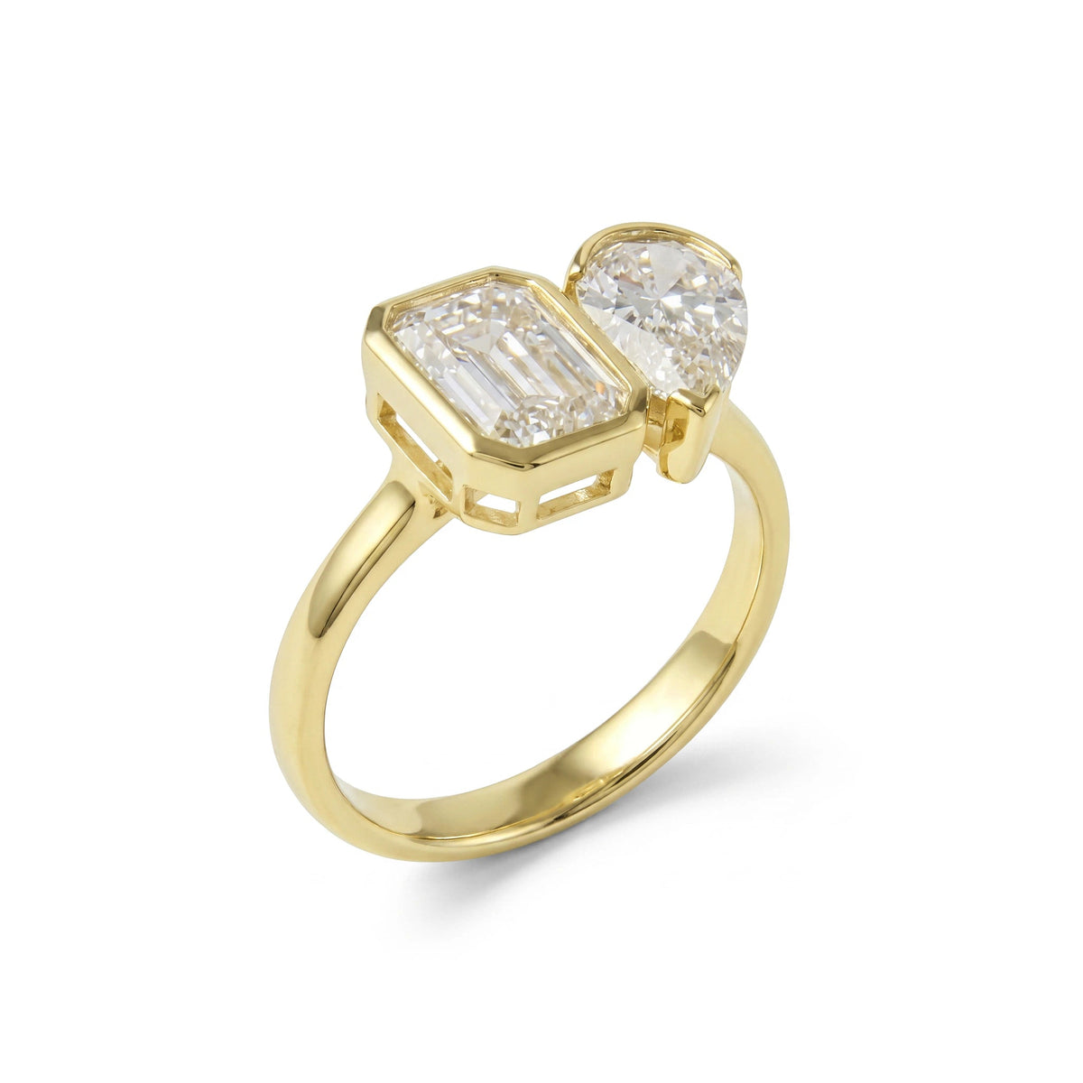 Emerald-Cut and Pear-Cut Diamond Full-Bezel Open T View 10
