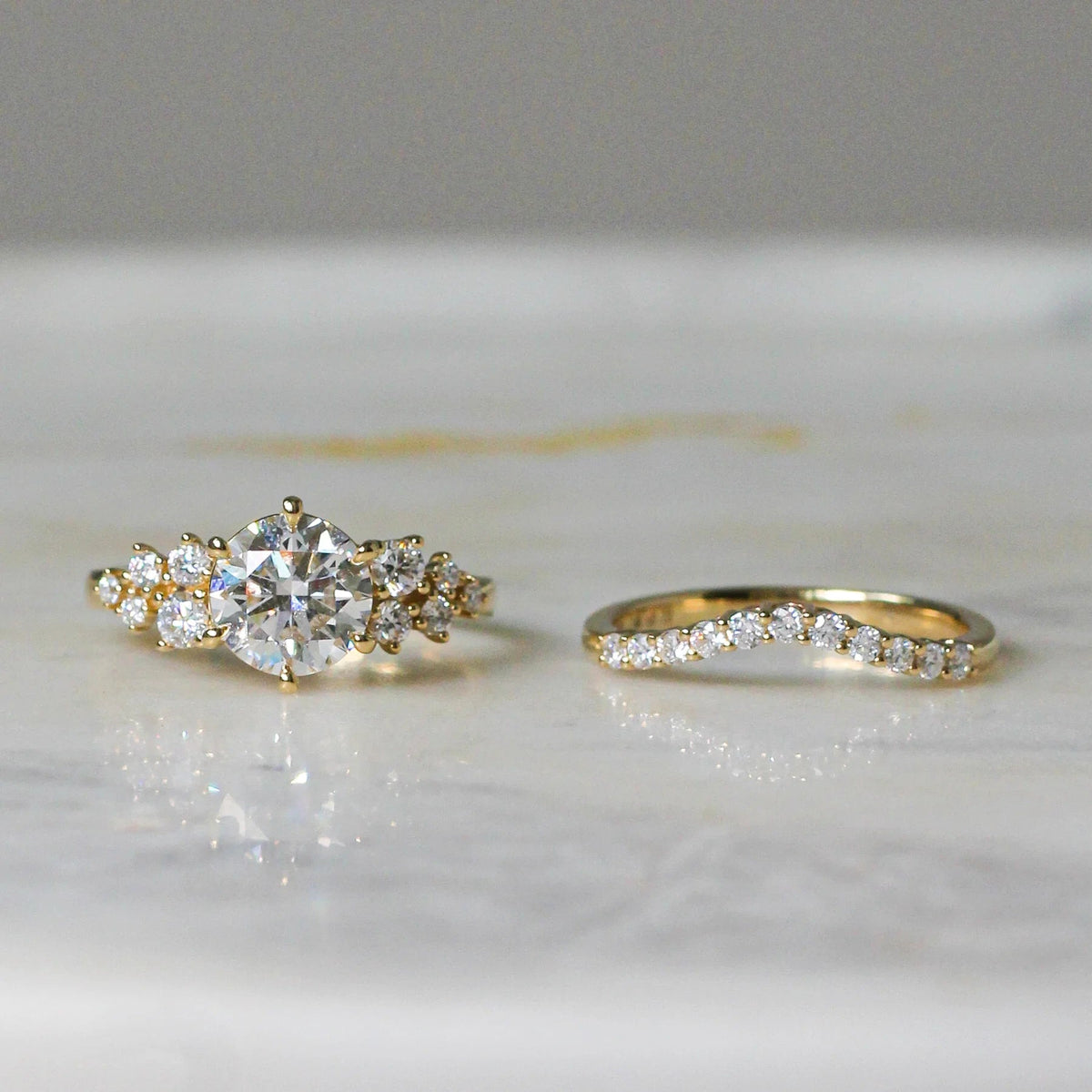 Round Brilliant Diamond Side-Cluster Engagement Ri View 9