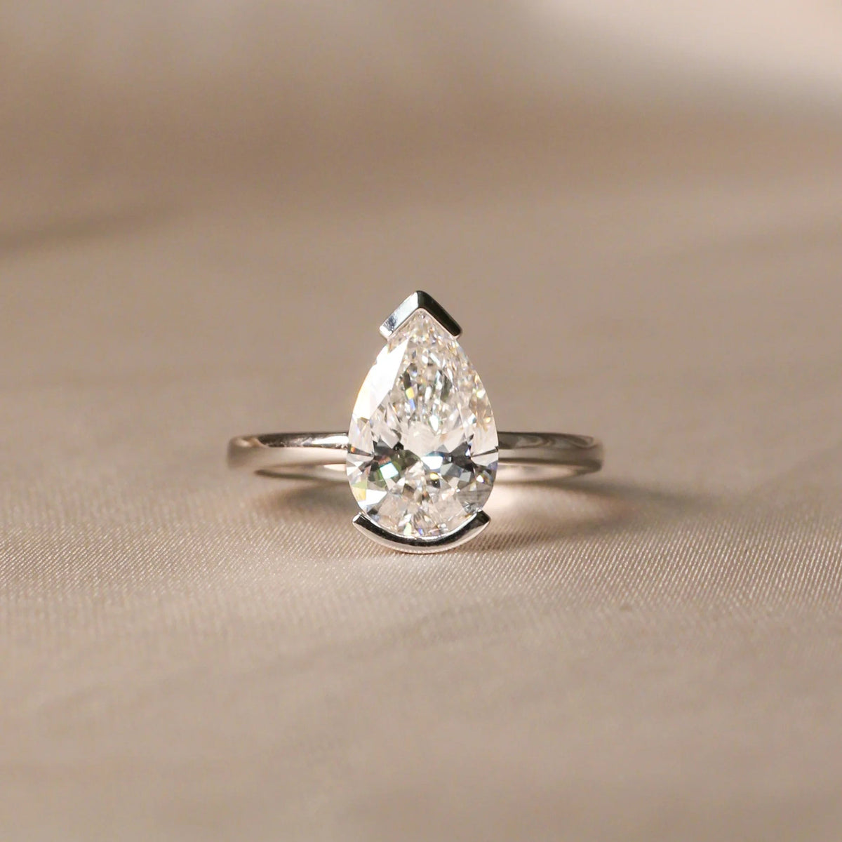 Modern V-Tip Pear Diamond Semi-Bezel Statement Rin ROSE 10K